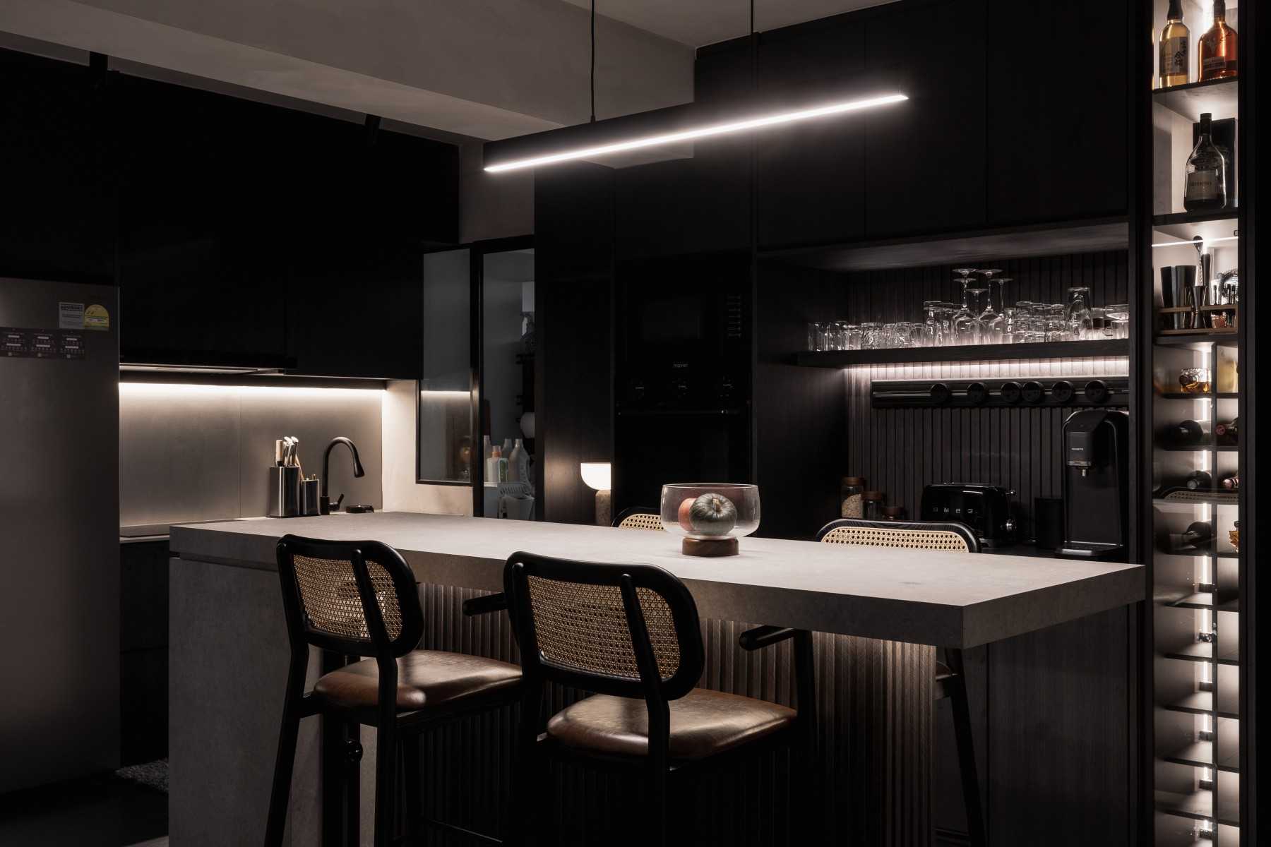 Contemporary Dining Room with Dining Table and Drinkware