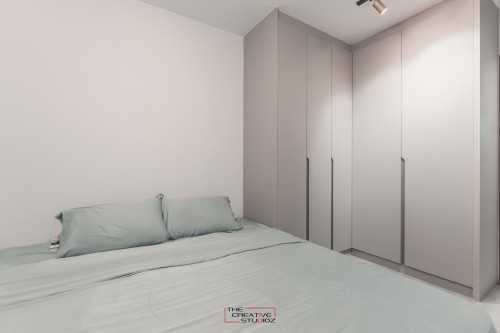 Modern Bedroom at 357B Ubi Rd 3