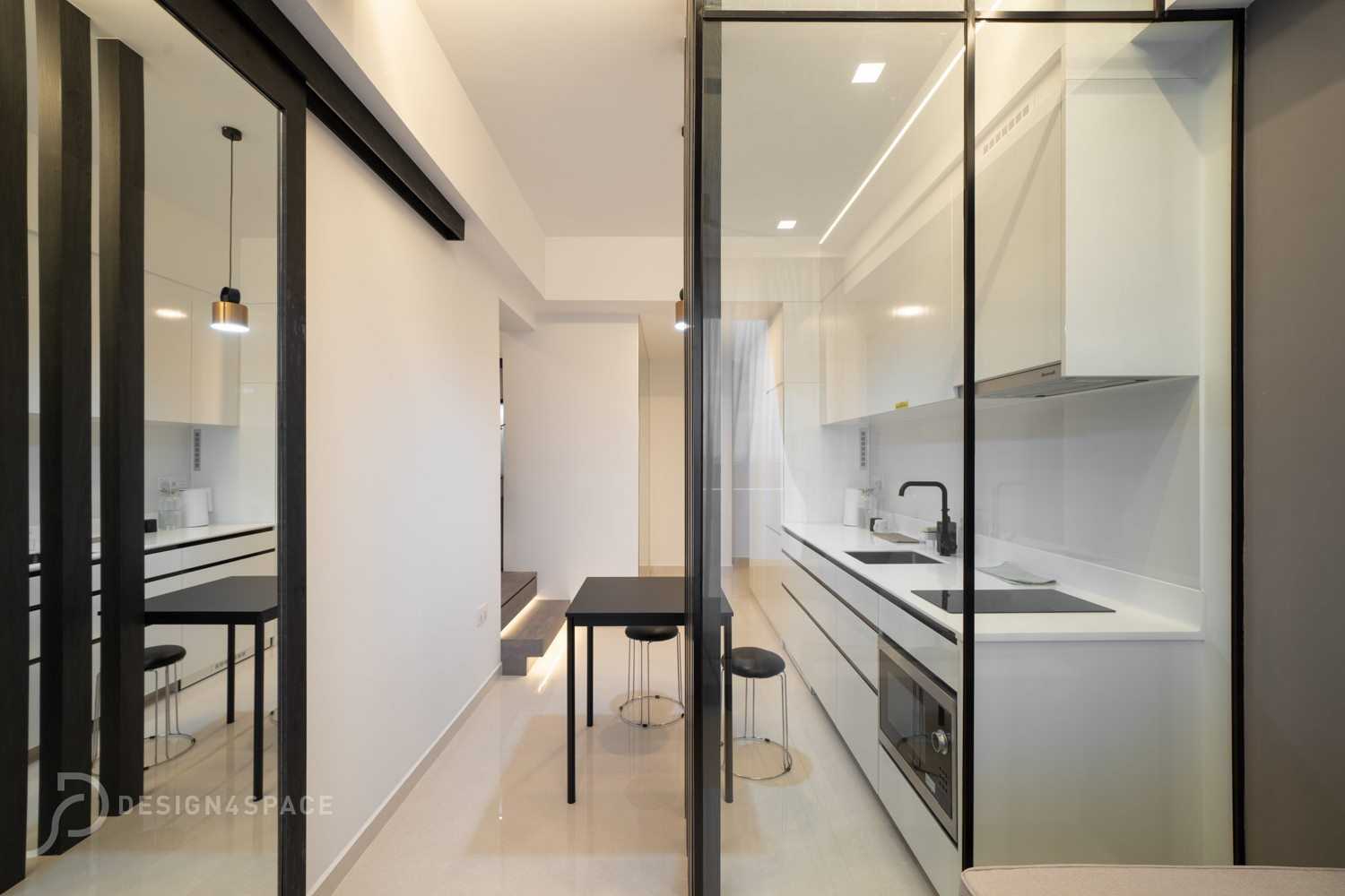 Minimalist Kitchen with Kitchen Island and Open Kitchen