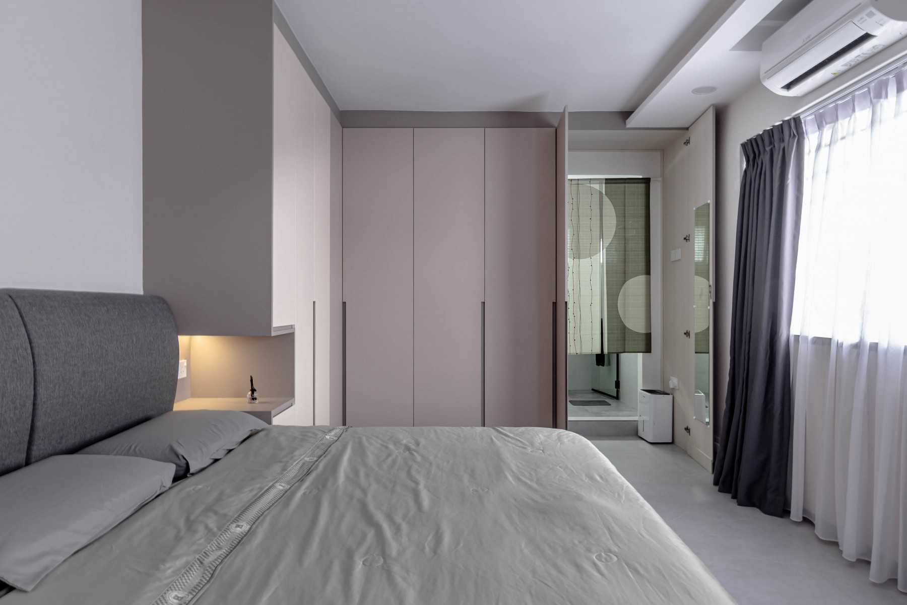 Minimalist Bedroom with Wardrobe and Sliding Wardrobe