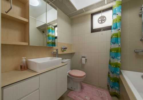 Scandinavian Bathroom at 732 Tampines