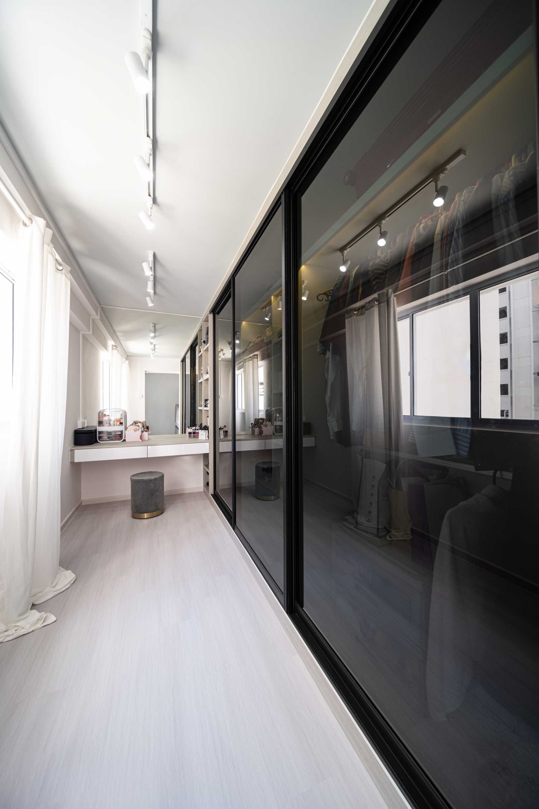 Scandinavian Bedroom with Wardrobe and Sliding Wardrobe