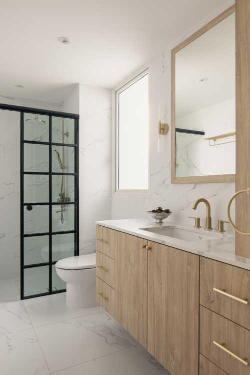 Modern Bathroom at Penthouse