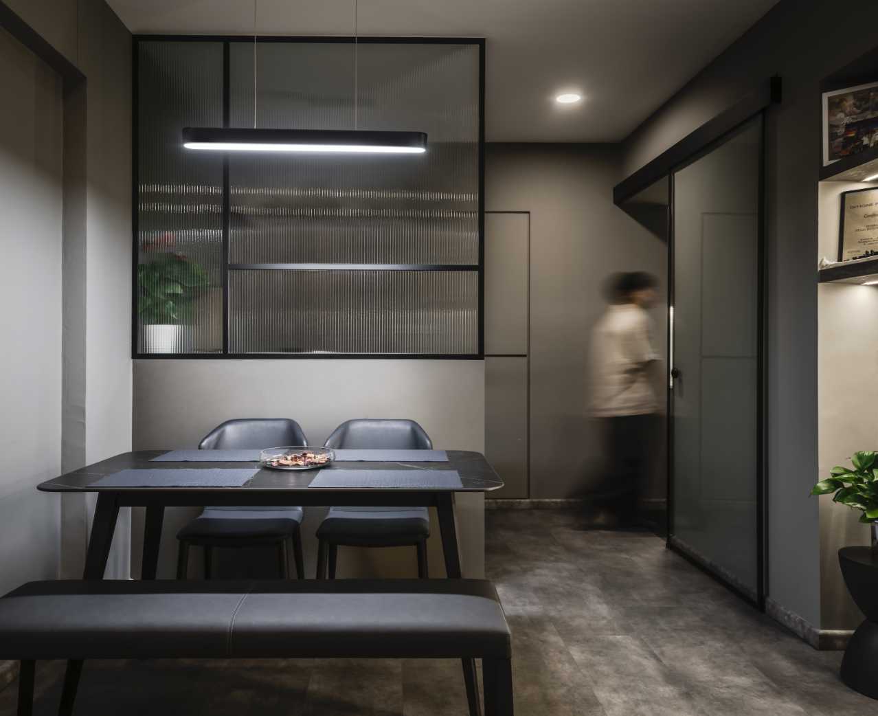 Modern Dining Room with Dining Table and Flooring