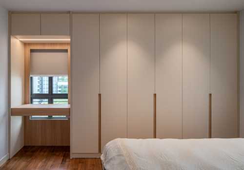 Minimalist Bedroom at 5-Room Resale @ Dawson