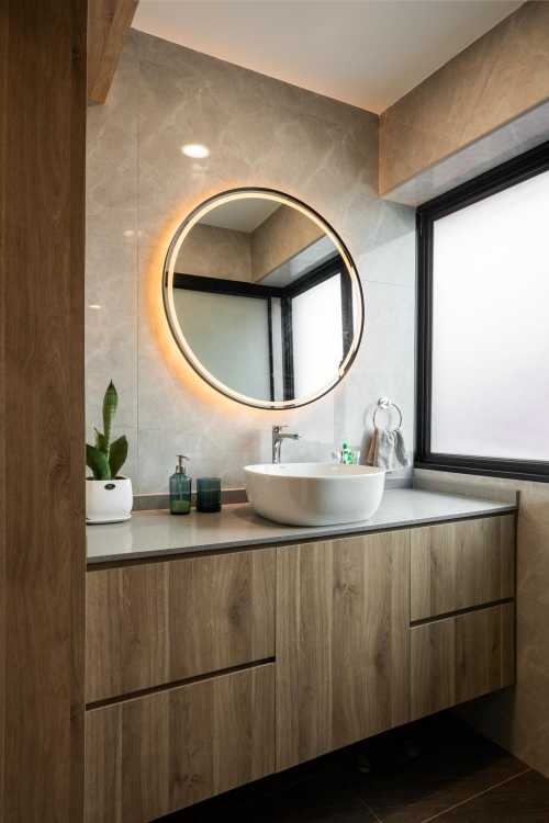 Modern Bathroom at Tampines | Elias View