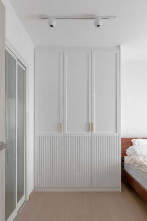 Scandinavian Bedroom at 51 Commonwealth Drive