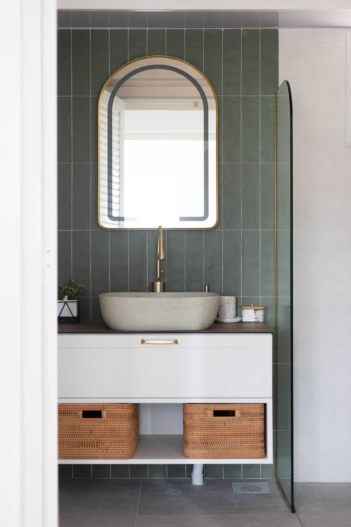 Scandinavian Bathroom with Mirror and Drawer Units