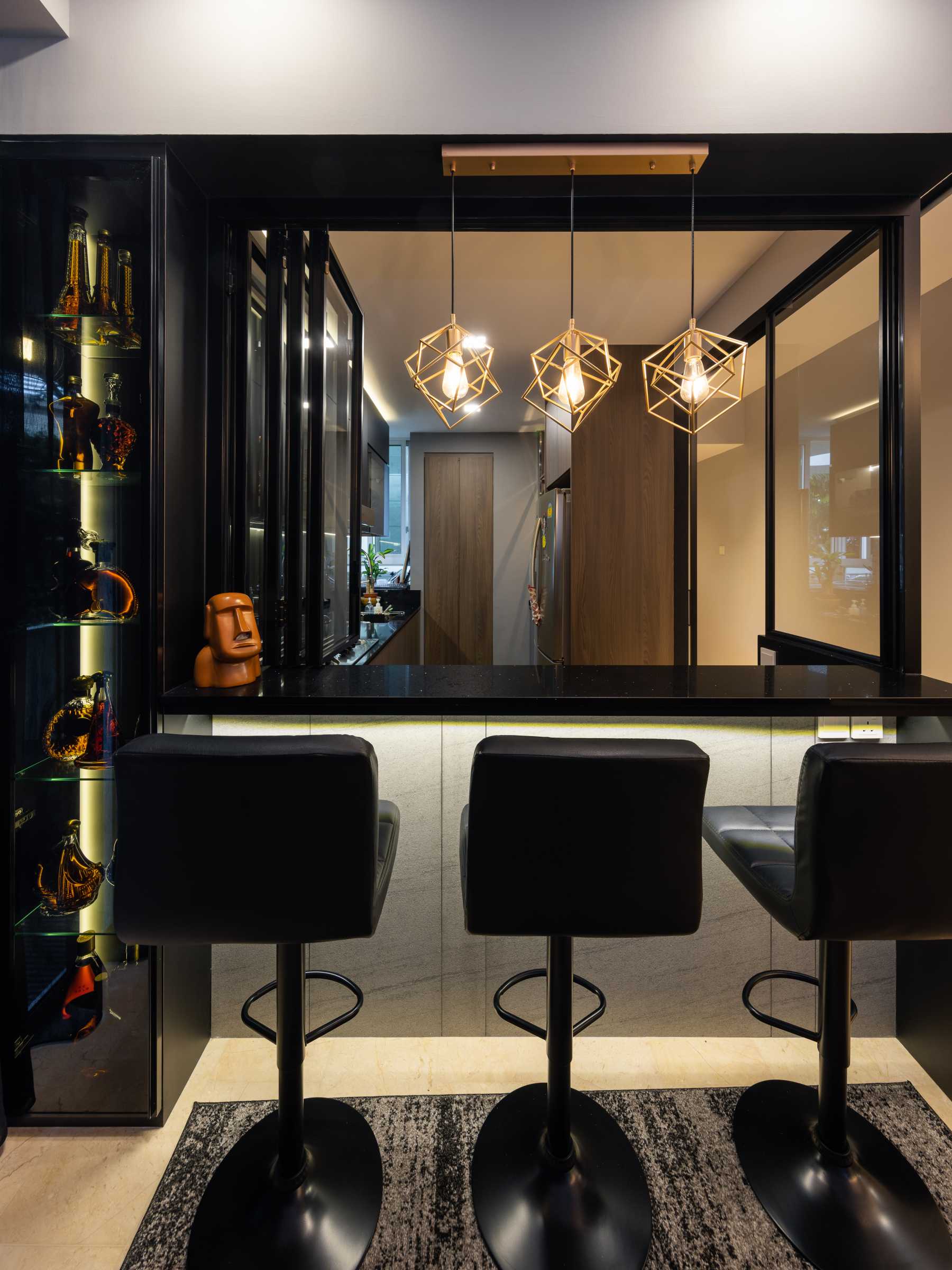 Modern Kitchen with Kitchen Window and Bar Counter