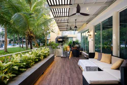 Modern Garden at Ris Grandeur
