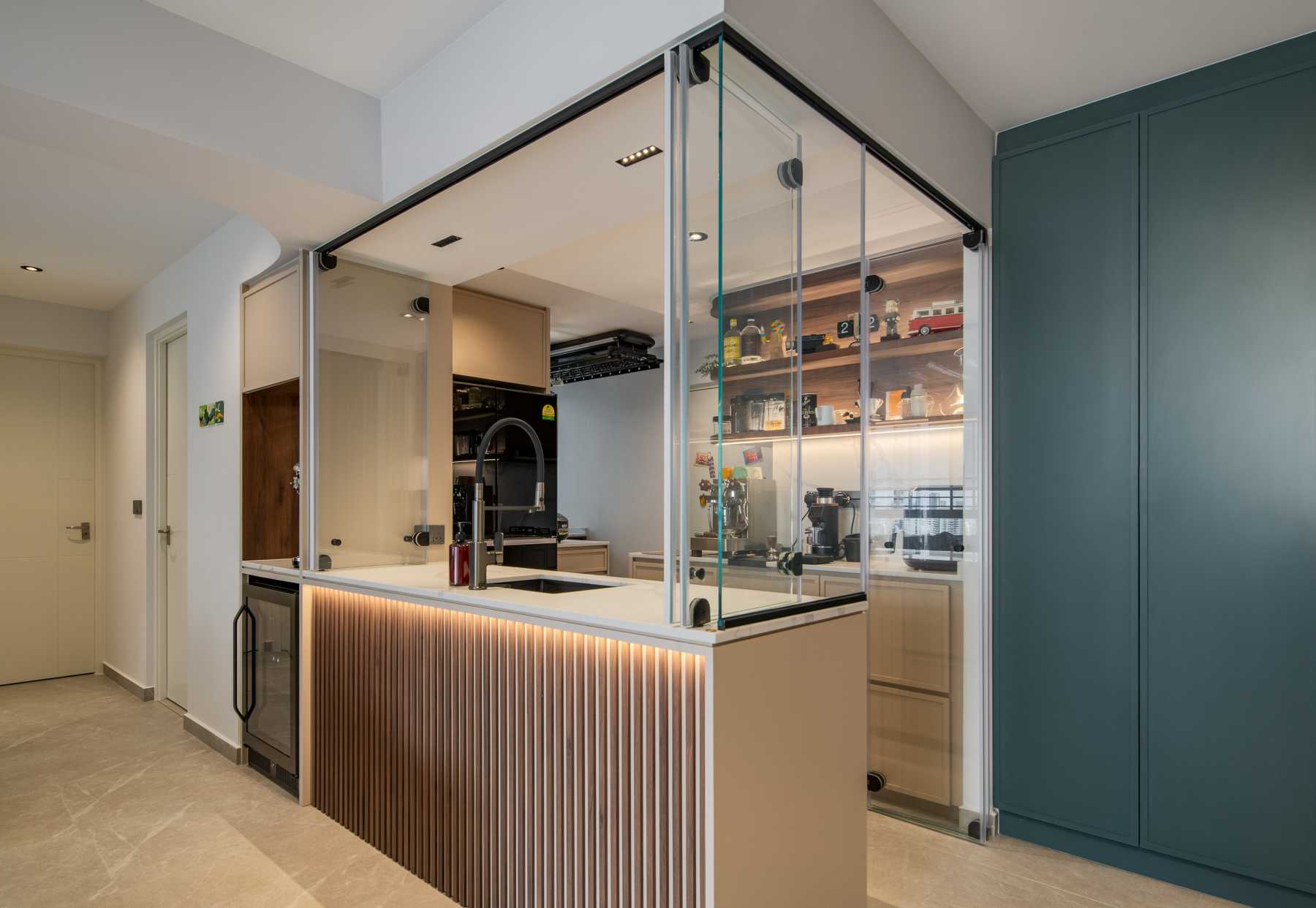 Contemporary Kitchen with Countertop and Kitchen Island