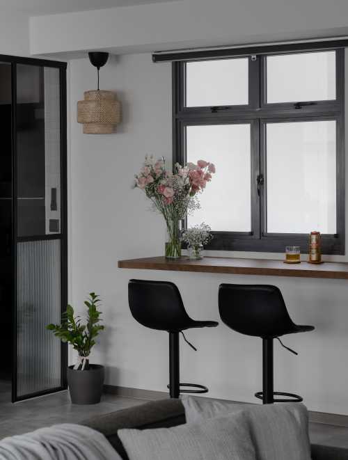 Contemporary Living Room at Sengkang West (Block 461A)