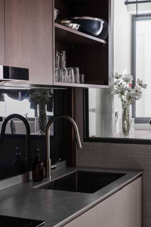Contemporary Kitchen at Sengkang West (Block 461A)