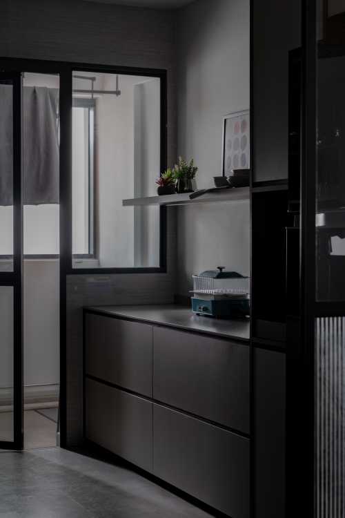 Contemporary Kitchen at Sengkang West (Block 461A)