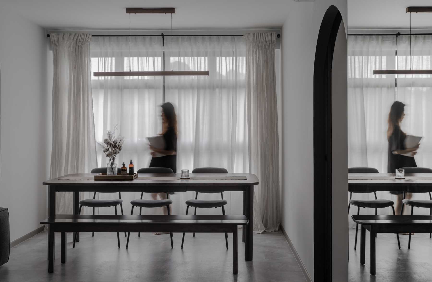 Contemporary Living Room with Dining Table and Dining Chairs