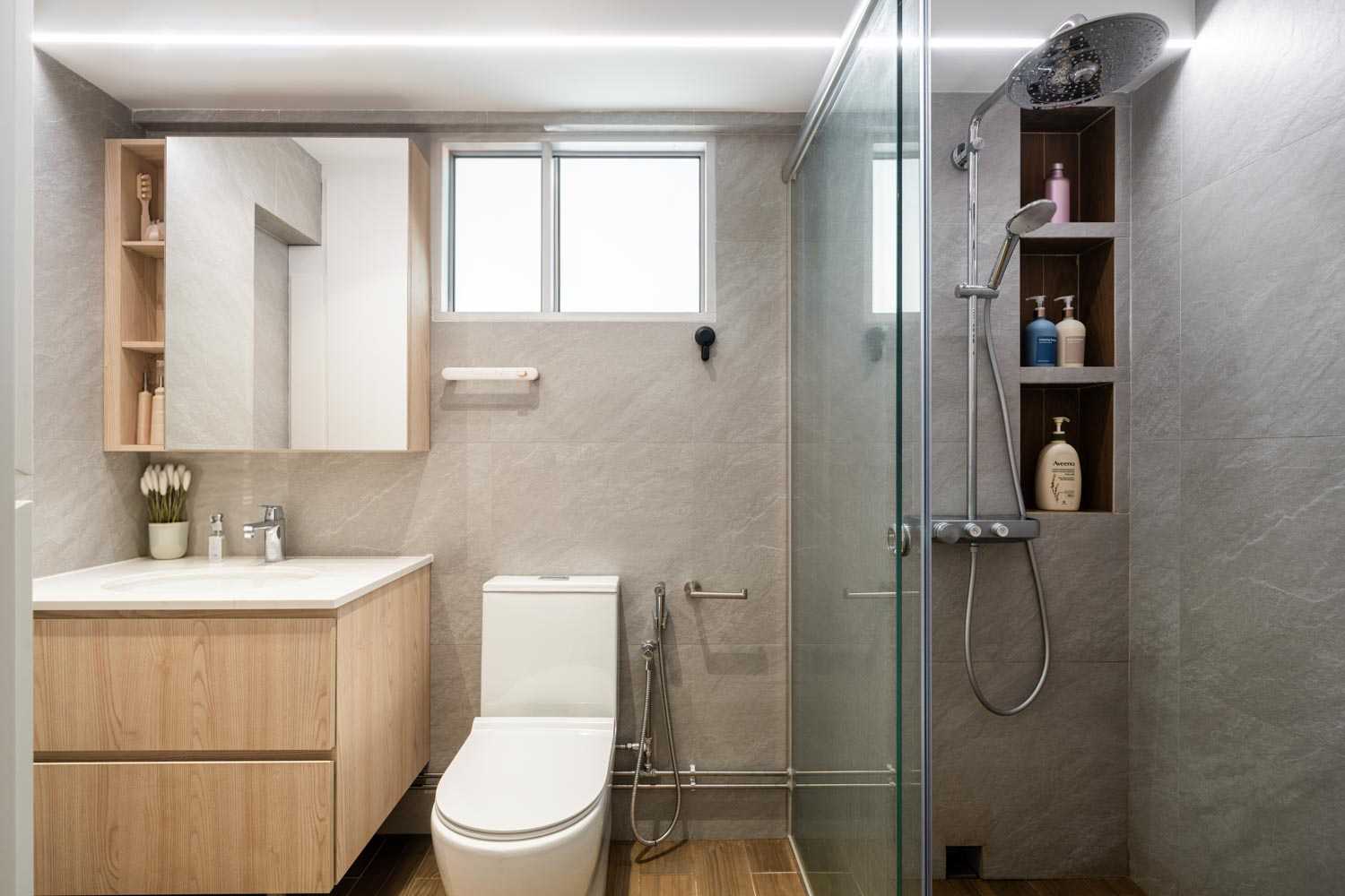 Modern Bathroom with Mirror and Shower Screen