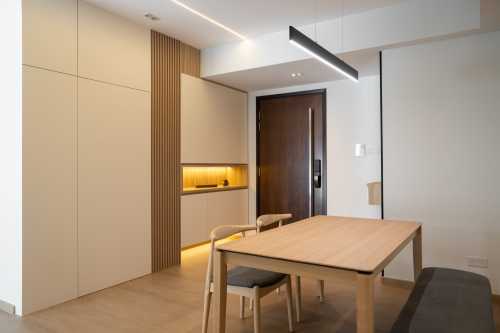 Modern Dining Room at Hougang | Rosyth Ville