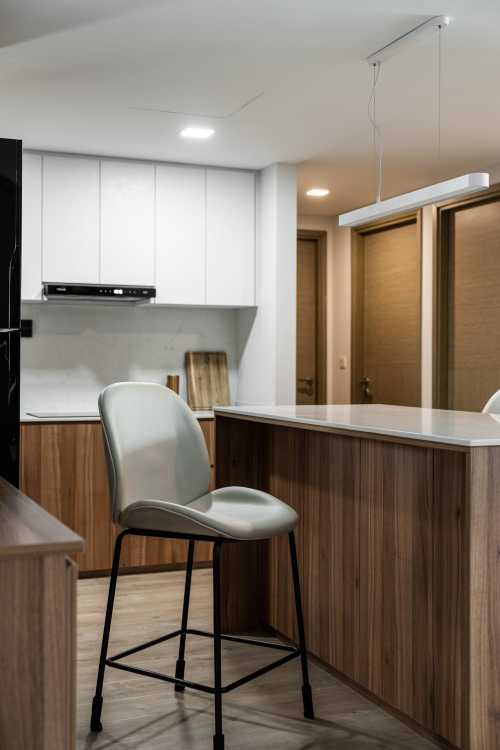 Modern Dining Room at 94 edgedale plains
