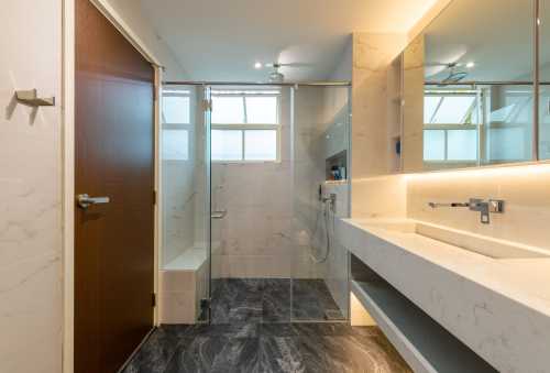 Modern Bathroom at Kew Green Condo