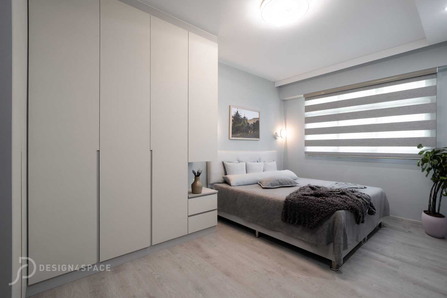 Modern Bedroom with Platform Bed and Built-in Bed