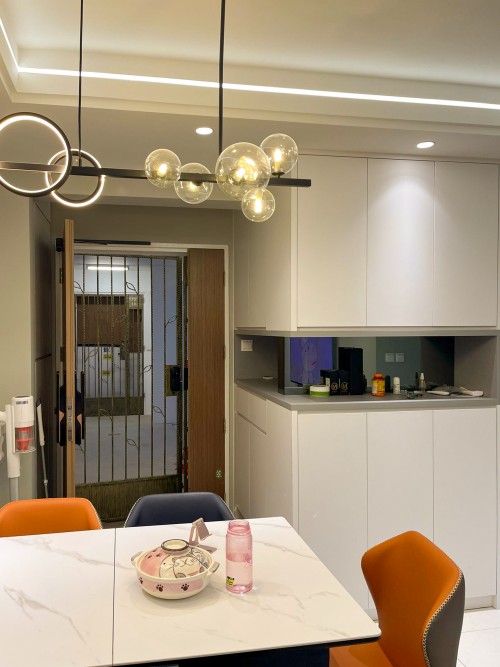 Minimalist Dining Room at Tampines GreenVines