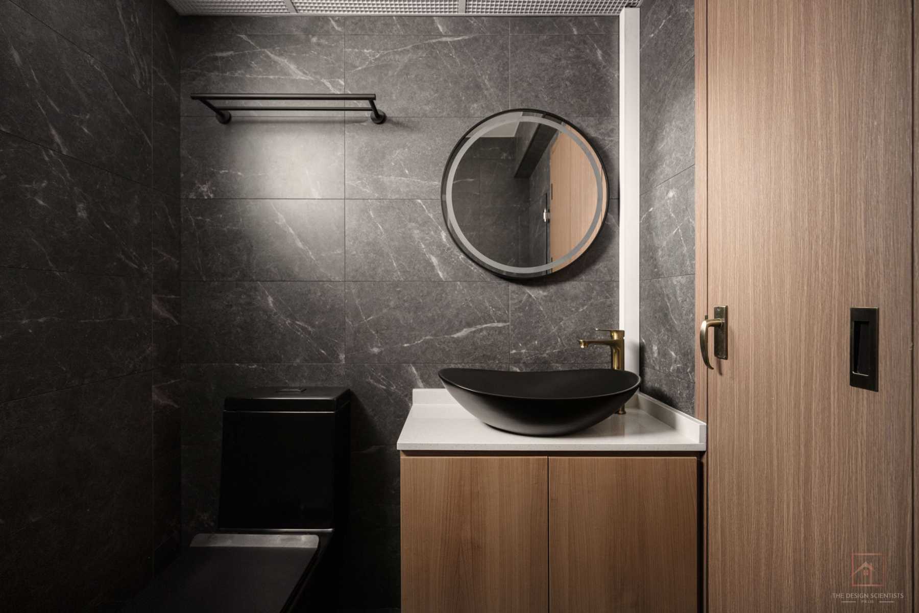 Contemporary Bathroom with Countertop and Mirror