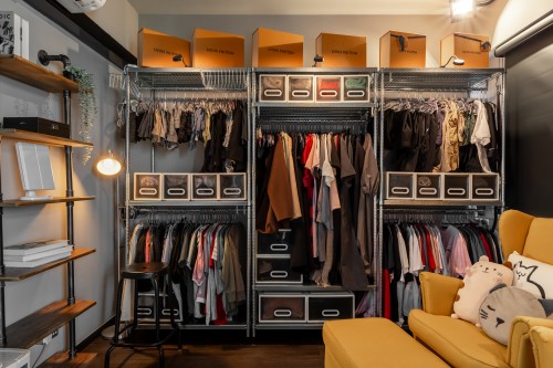 Industrial Walk-in Wardrobe at Yishun Avenue 11