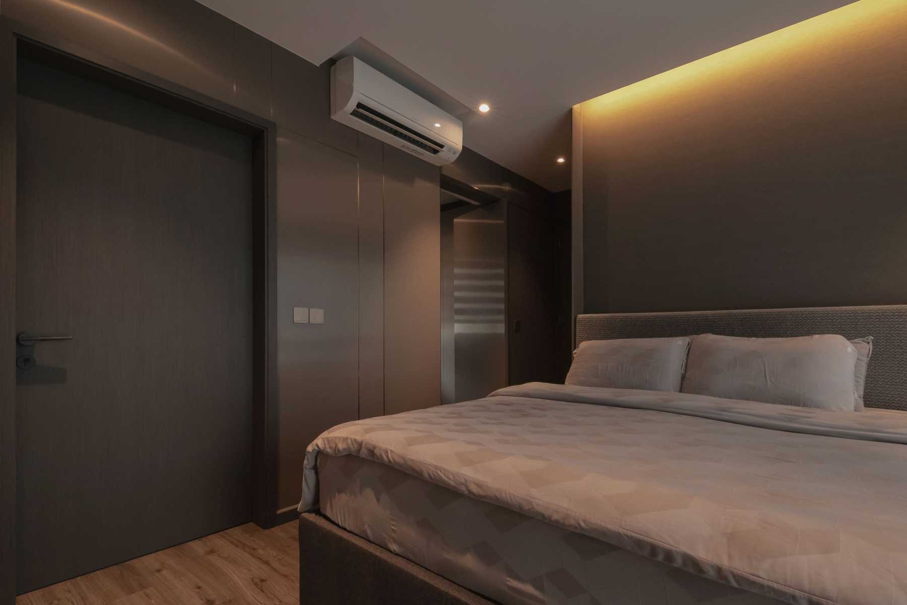 Modern Bedroom with Vinyl Flooring and Ceiling Light