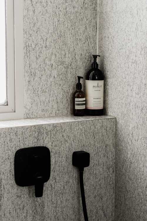 Minimalist Bathroom at Mandale Heights