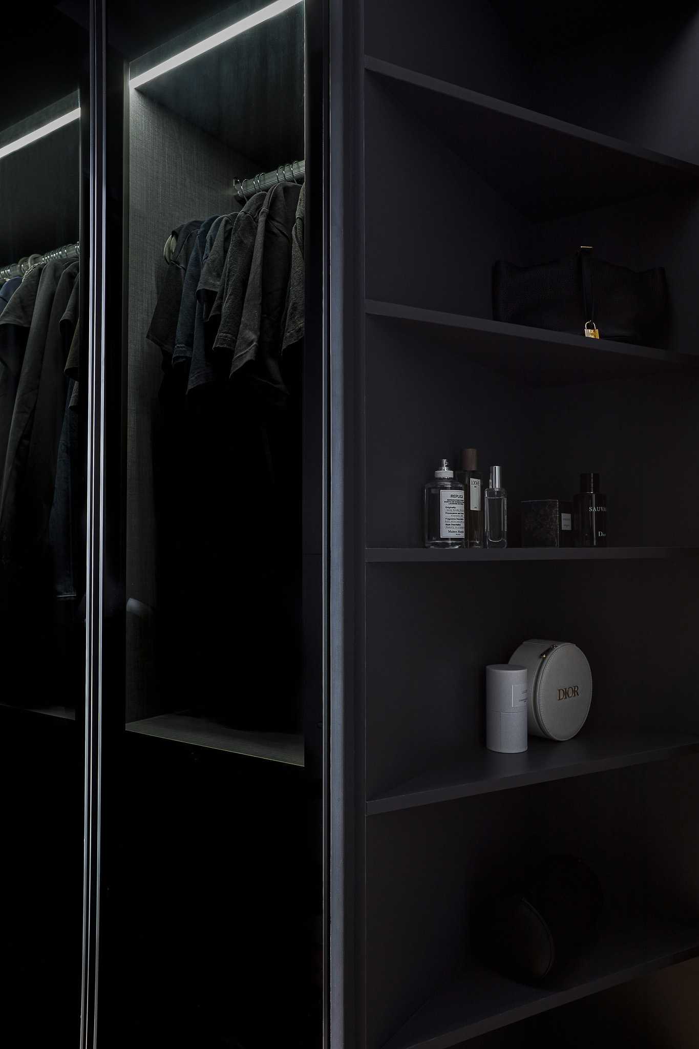 Modern Bedroom with Wardrobe and Sliding Wardrobe