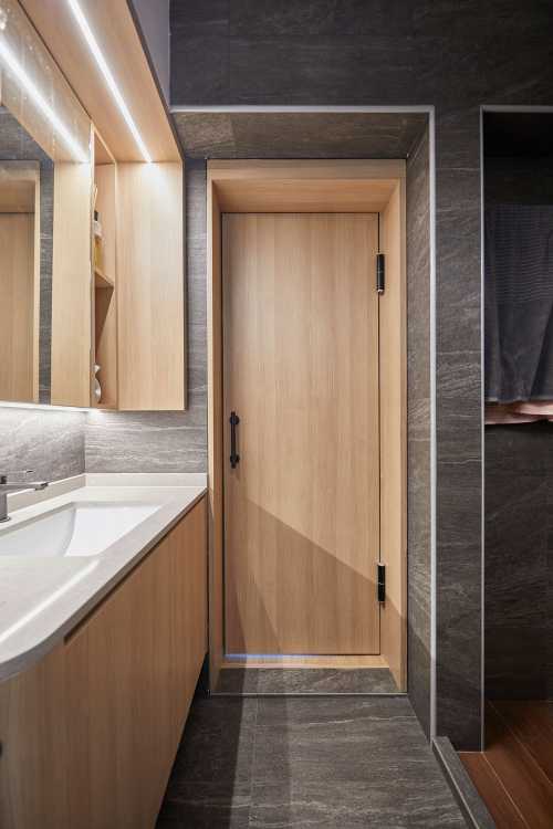 Scandinavian Bathroom at Kallang Heights