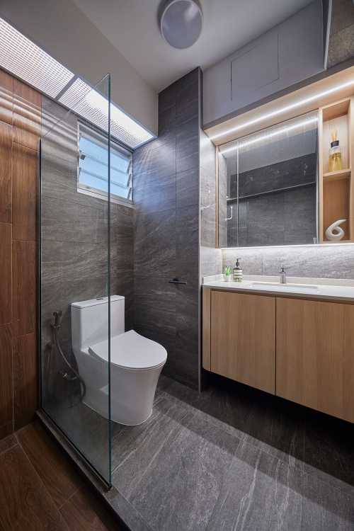 Scandinavian Bathroom at Kallang Heights
