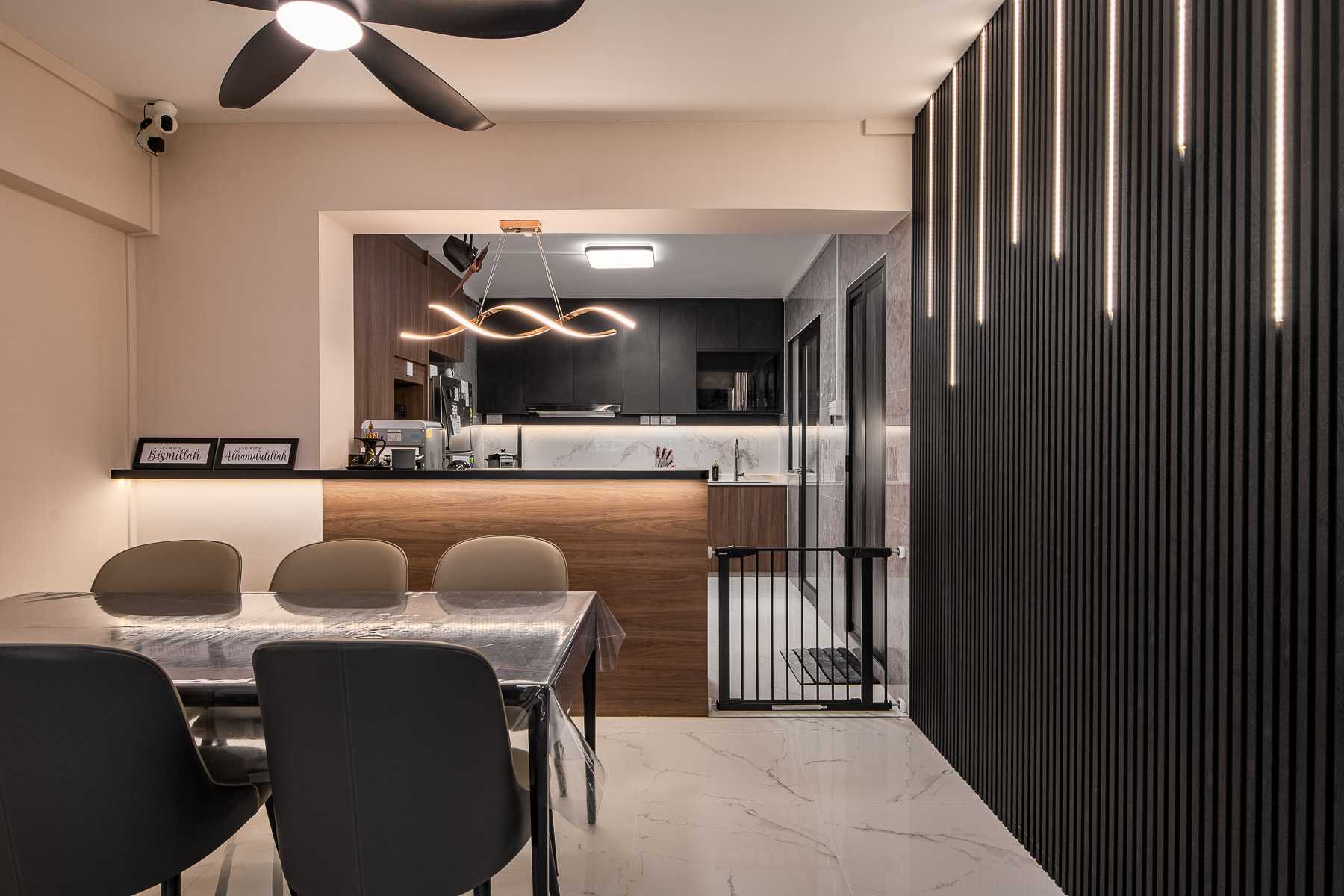 Scandinavian Dining Room with Cove Lighting and Dining Table