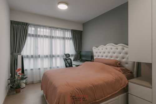 Modern Bedroom at 210B Clementi Ave 6