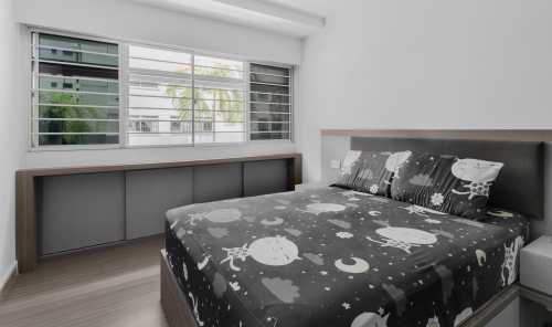 Contemporary Bedroom at Blk 256 Pasir Ris Street 21