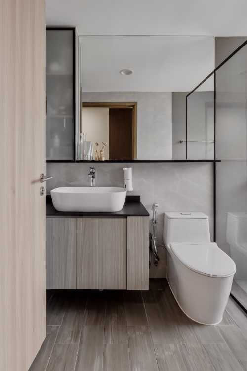 Modern Bathroom at 758 Bedok Reservoir Road, Waterfront Gold