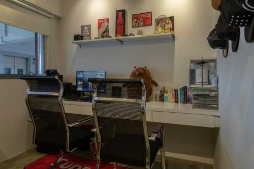 Industrial Bedroom at Bukit Batok West Ave 8