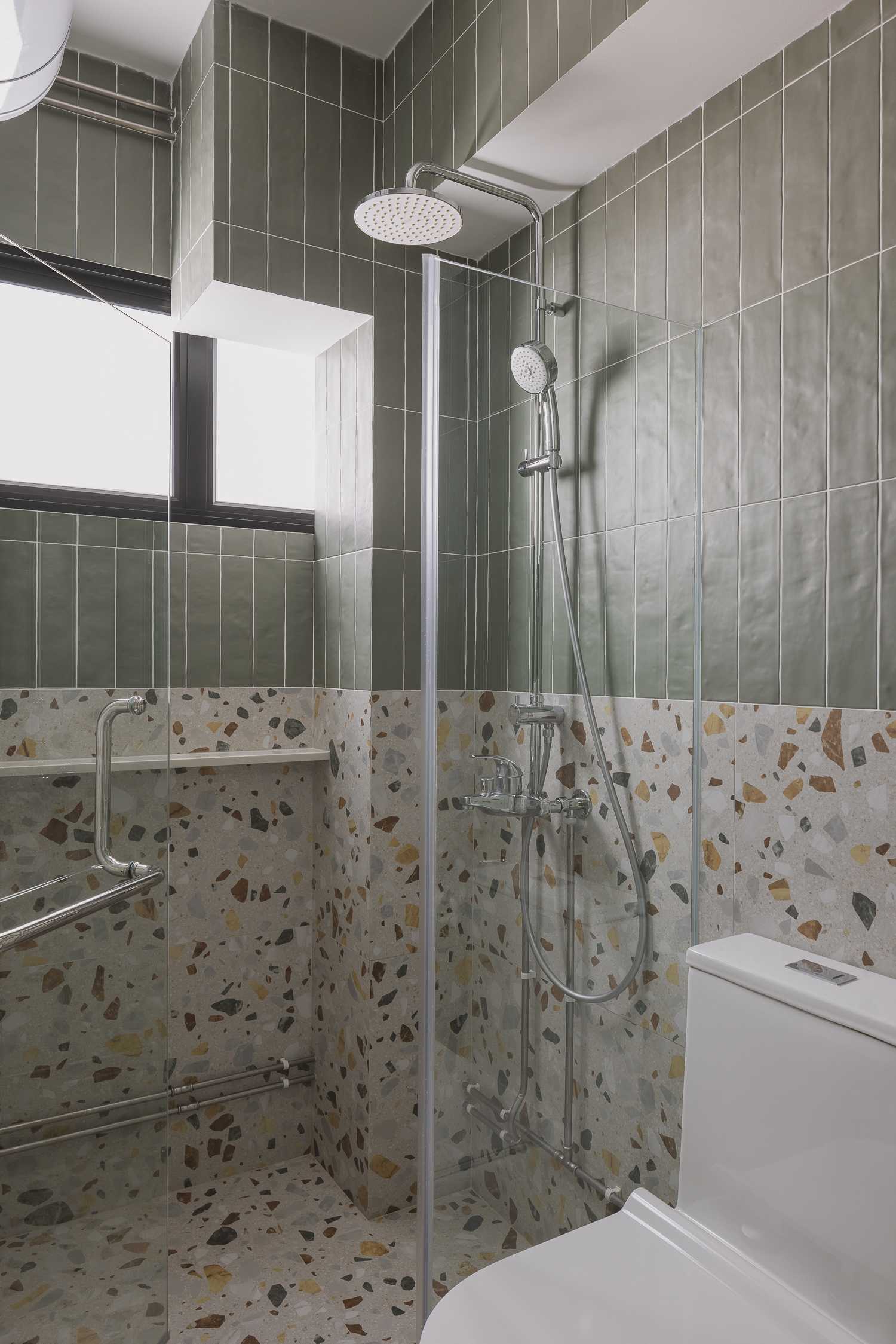 Modern Bathroom with Feature Wall and Shower Screen