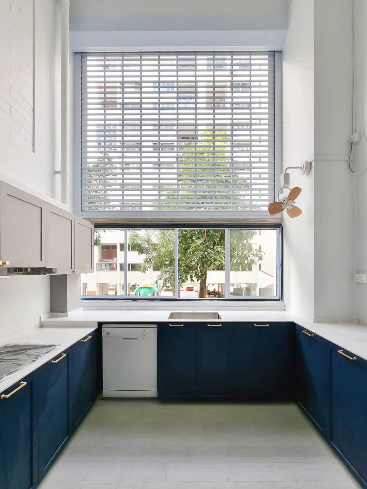 Modern Kitchen with Kitchen Window and Kitchen Accessories