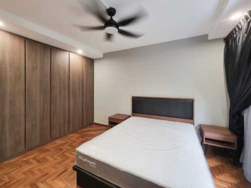 Modern Bedroom at Serangoon Estate
