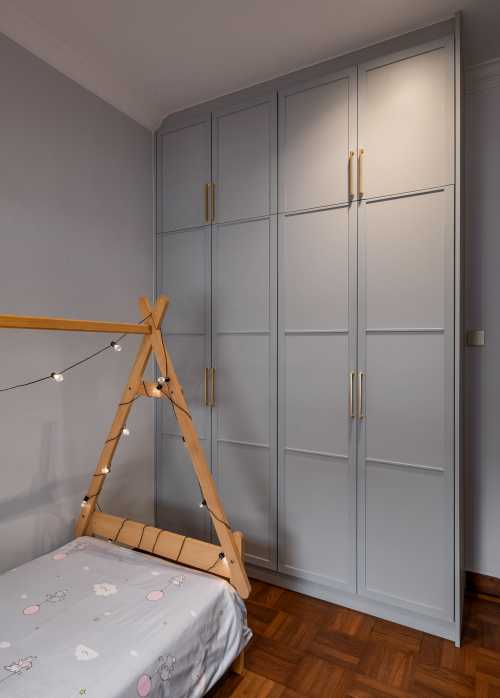 Contemporary Bedroom at 34 lorong changi 107