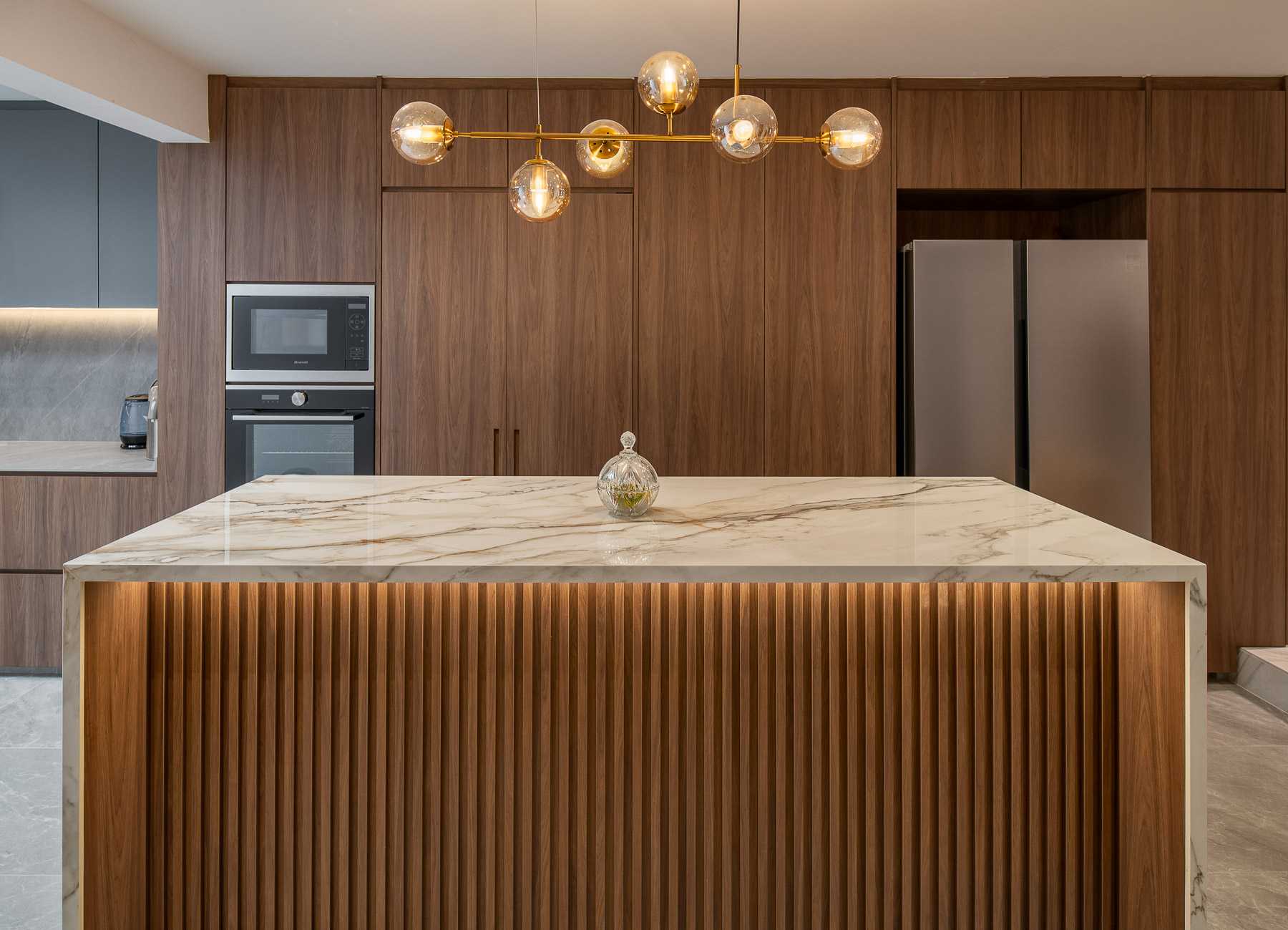Contemporary Dining Room with Drop Light and Drop Ceiling