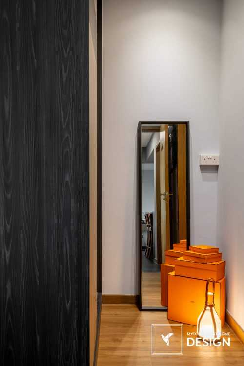 Modern Bedroom at Residential Jalan Teck Whye