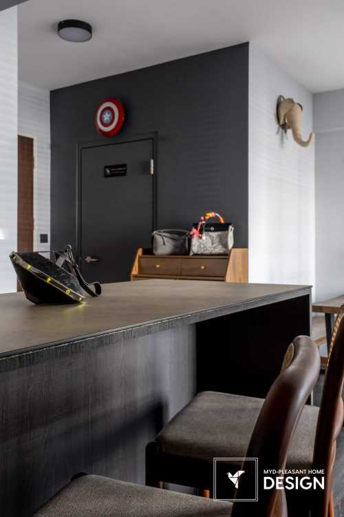 Modern Kitchen at Residential Jalan Teck Whye