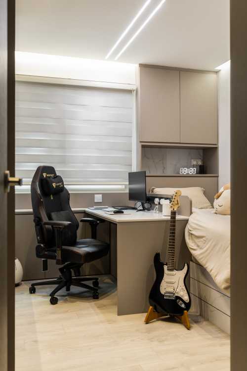 Modern Bedroom at Punggol | 201 Punggol  Field