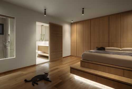 Contemporary Bedroom at 1B Cantonment Road (Evelyn)