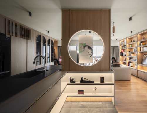 Contemporary Kitchen at 1B Cantonment Road (Evelyn)