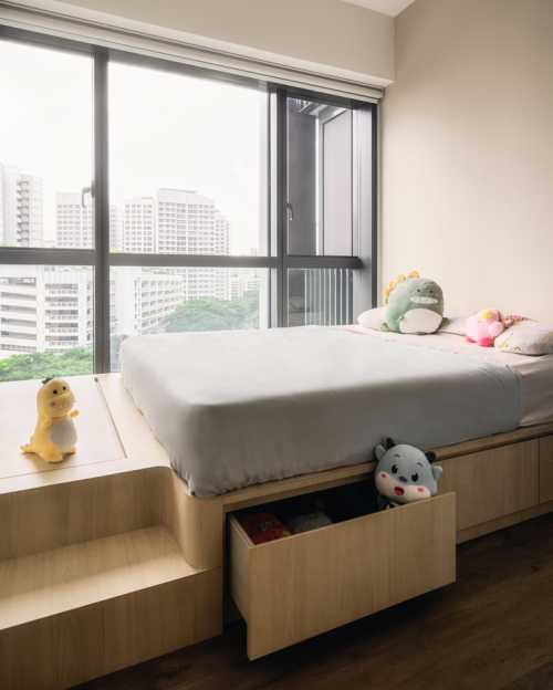 Contemporary Bedroom at 22 Sumang Walk (Evelyn Wang)