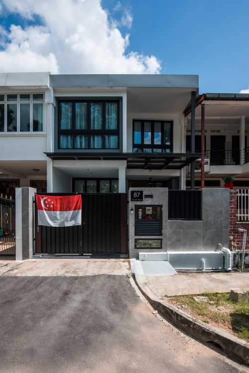 Contemporary Porch at Clover Way