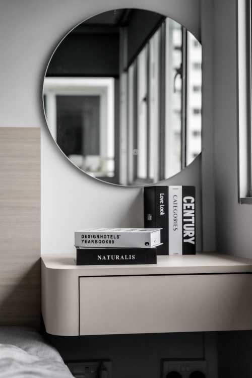 Contemporary Bedroom at 609 Bukit Panjang